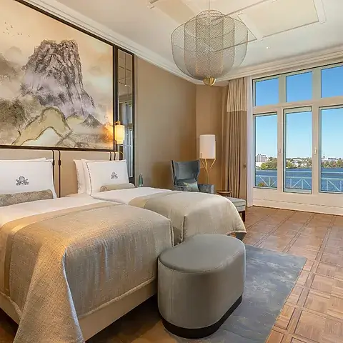 Hotel Atlantic Test Journal